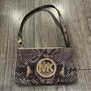 Vintage Y2K Michael Kors Snakeskin Print Wristlet with Gold Hardware